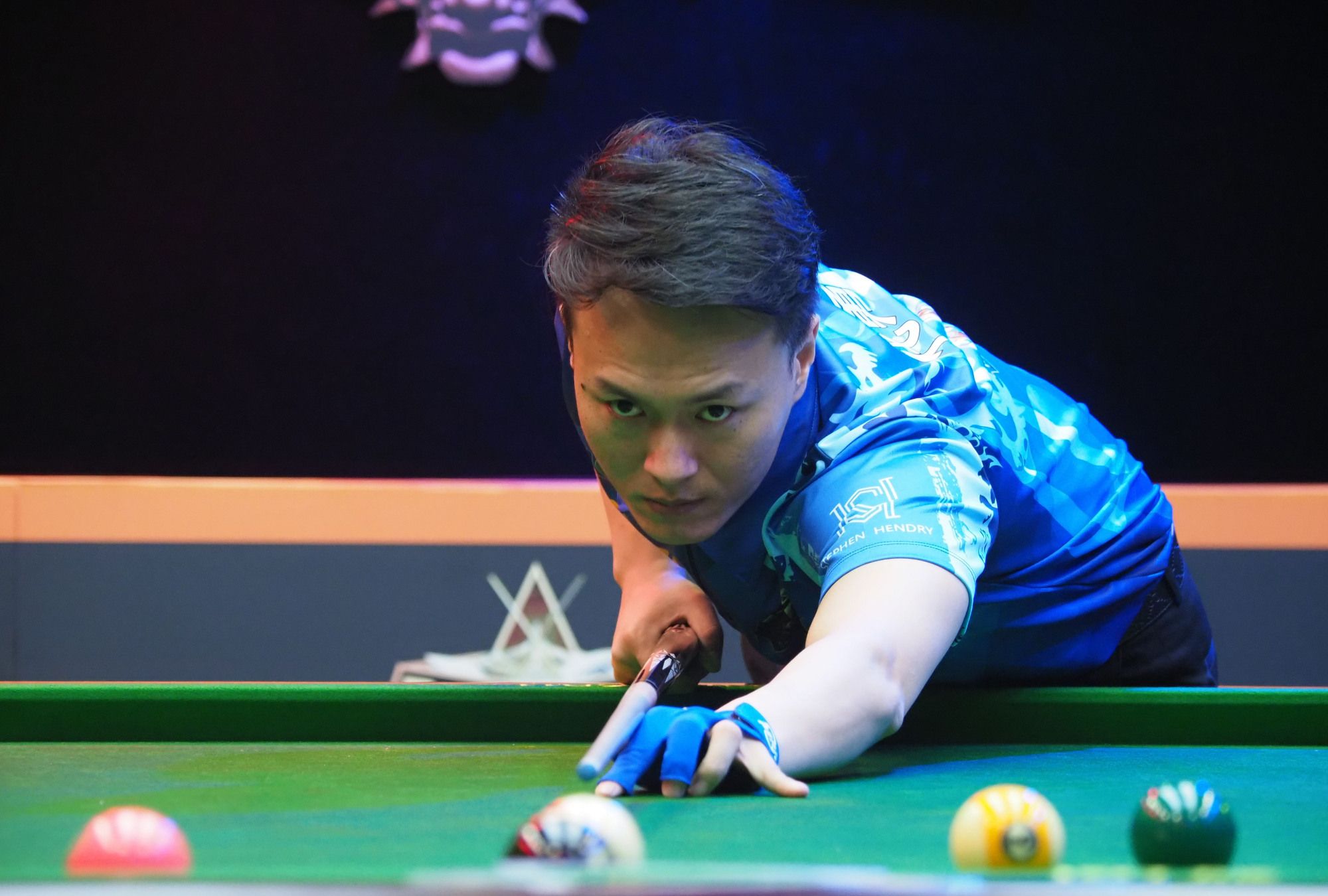 受采访时深 受采访时深