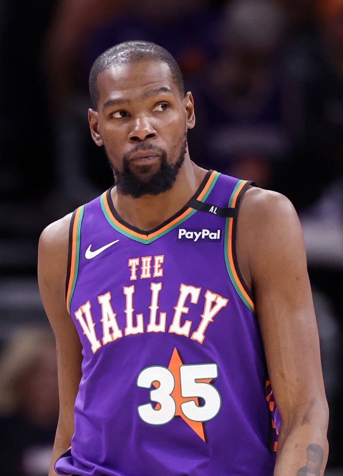 借出色的身 借出色的身