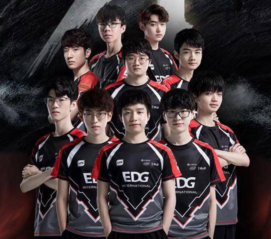 两名球员 两名球员